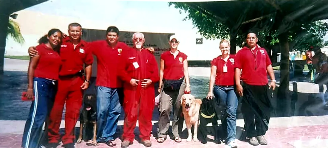 Equipo de perros de terapia de PBRC.